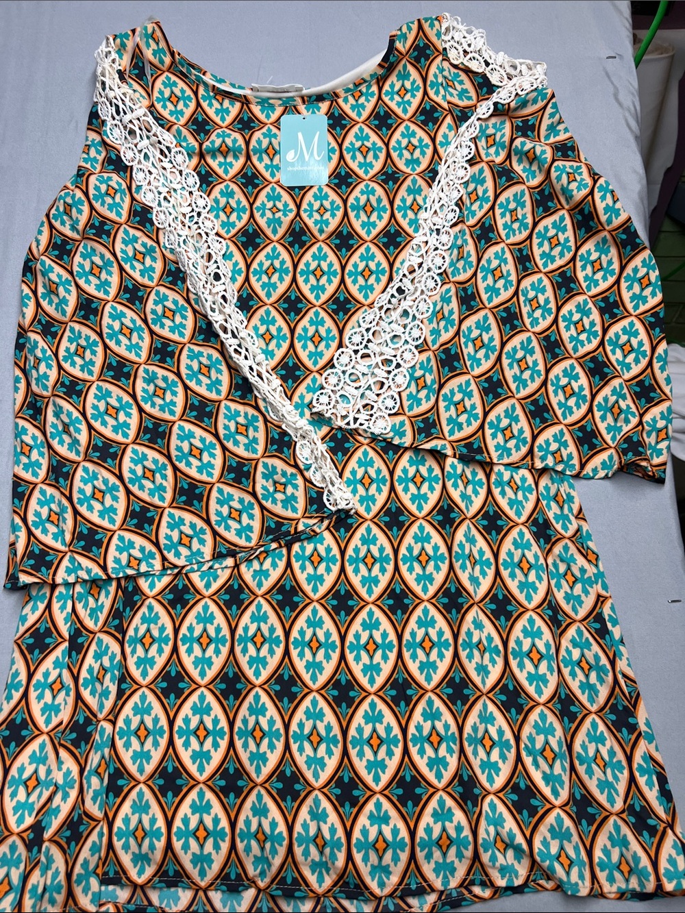 Maggy London Teal, Cream & Black Geometric Lace-Trim Tunic